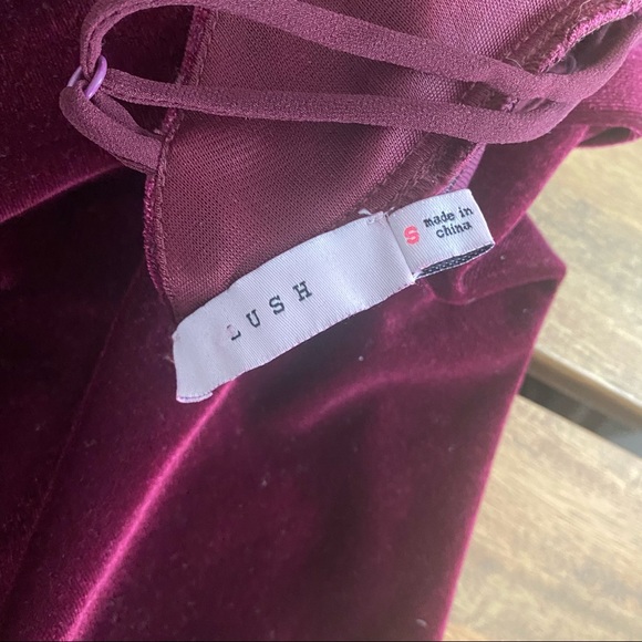 Lush Velvet Romper - Picture 9 of 11